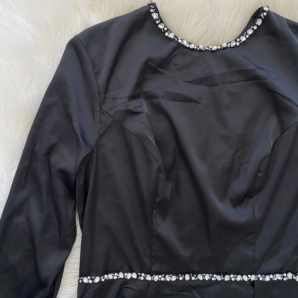 Mac Duggal Black Satin Long Sleeve Silver Rhinestone Trim Open Back Gown 26524 - Picture 5 of 14